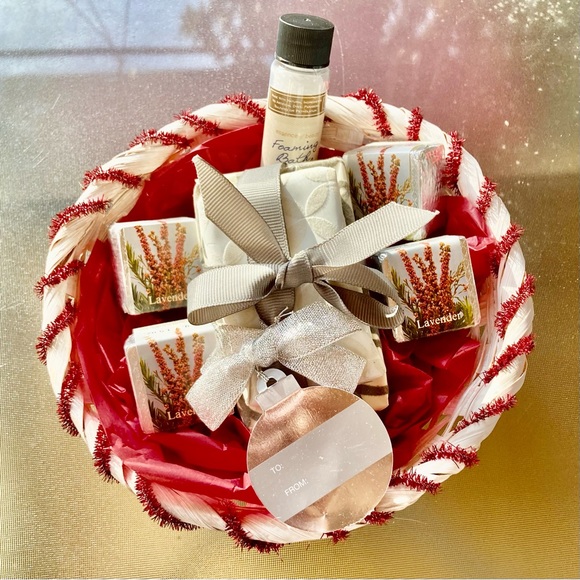 Gift Basket Beauty Spa Bath Fizzing Cubes Cleansing Soap Bars Foaming Bath Soak - Picture 2 of 16